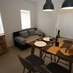 Tri Bunje Apartamento *