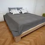 Apartamento Tri Bunje *