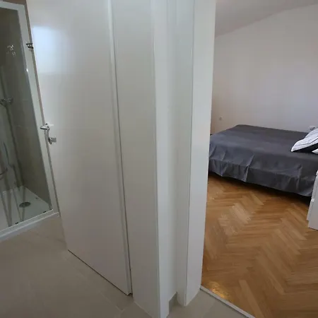 Apartman Tri Bunje