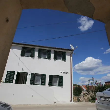 Tri Bunje Lägenhet Tribalj