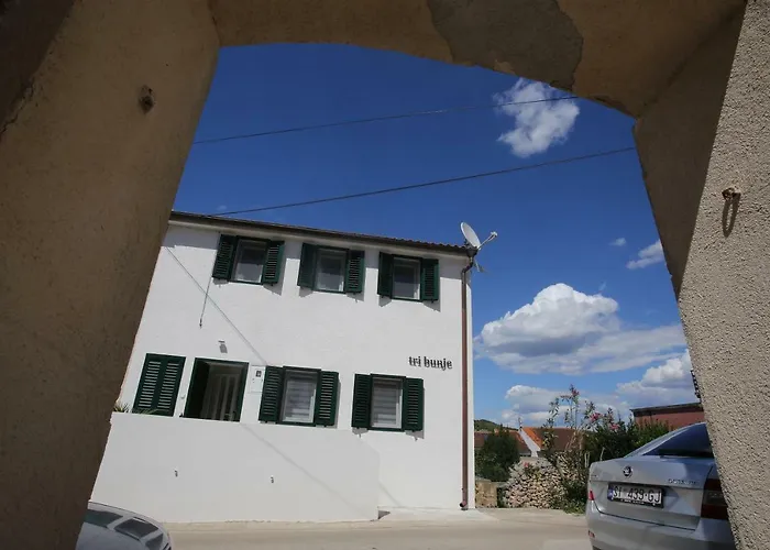 Tri Bunje Lägenhet Tribalj